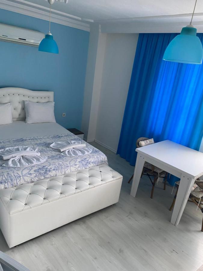 Mavi Butik Apart Çeşme Eksteriør bilde