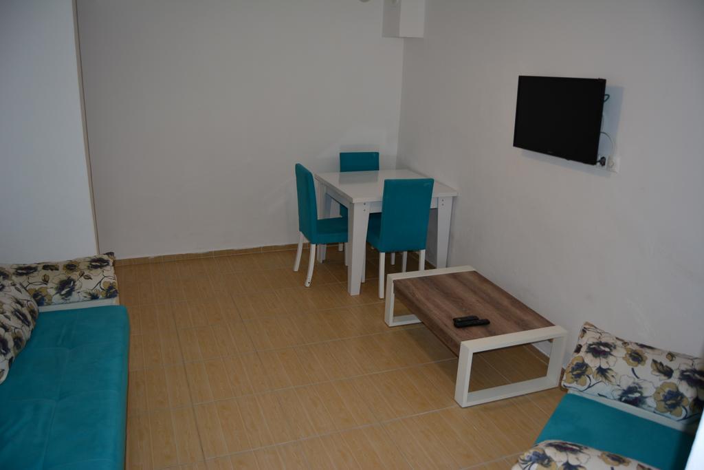 Mavi Butik Apart Çeşme Eksteriør bilde