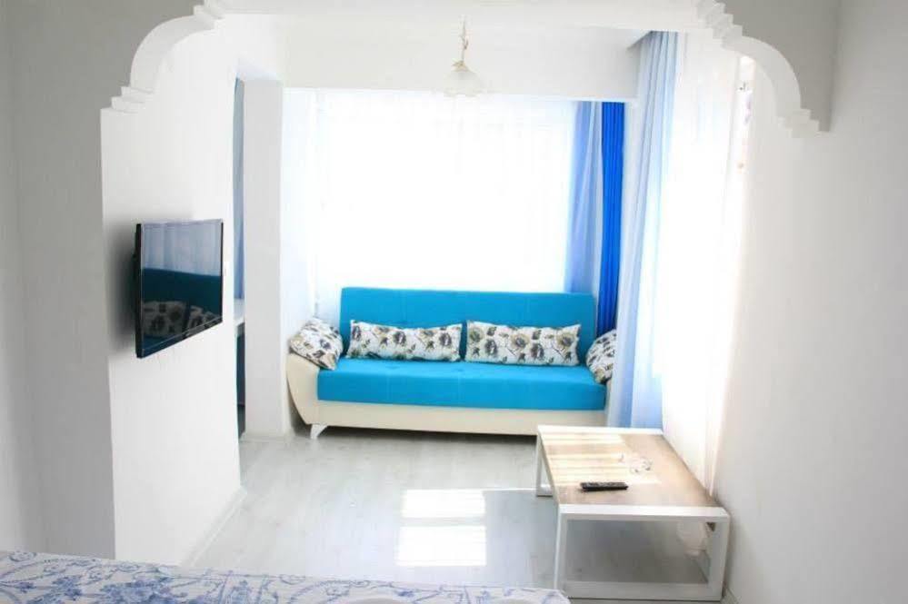 Mavi Butik Apart Çeşme Eksteriør bilde