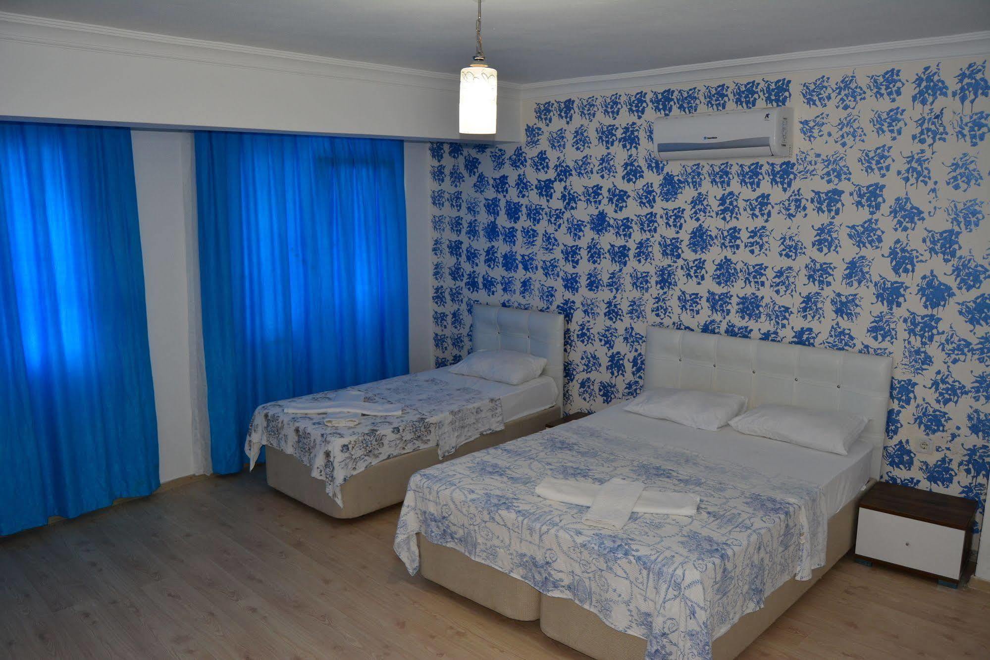 Mavi Butik Apart Çeşme Eksteriør bilde